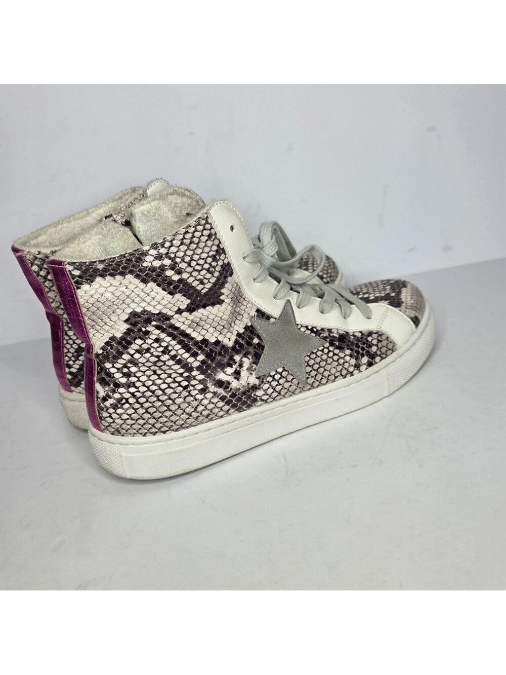 Steve Madden Jaren Snakeskin Star Lace High-Top Sneakers Women's Size 8.5 - Picture 4 of 11